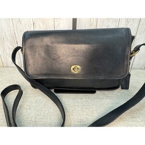 Vintage 90s Rafael Black Genuine Leather Turnlock Flap Crossbody Bag Purse